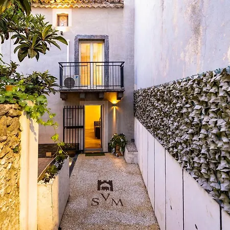 Santa Maria Villa *